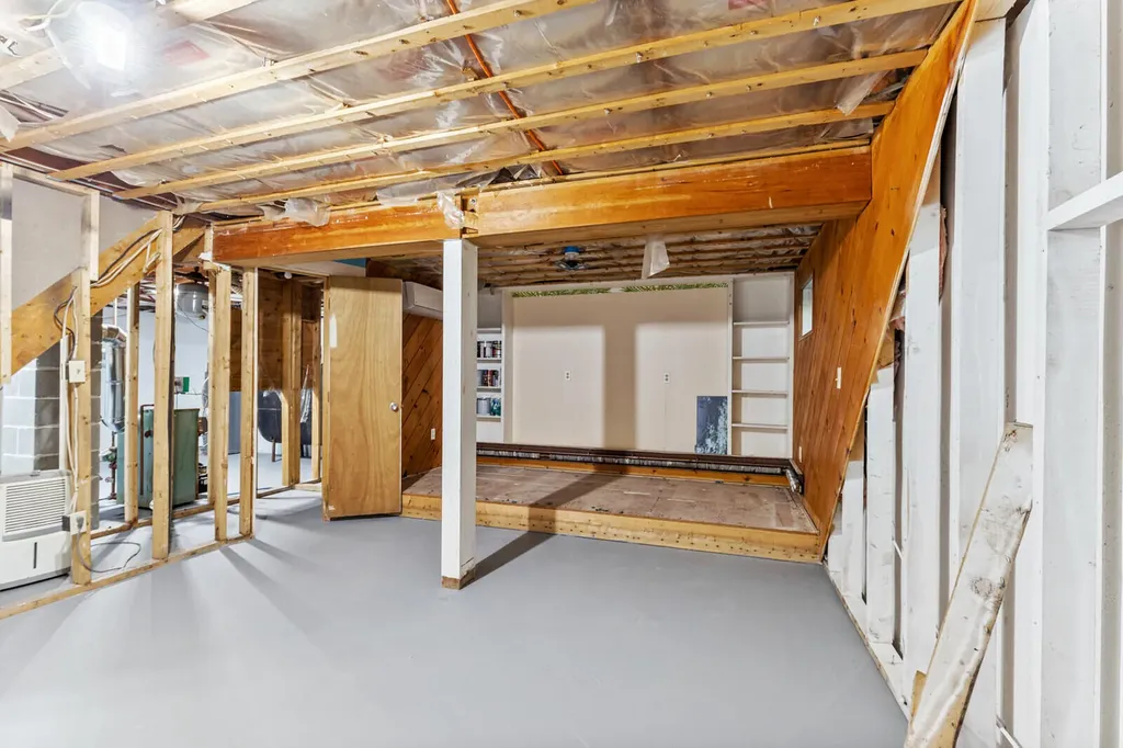 10 Seaport Drive Rockport ME 04856