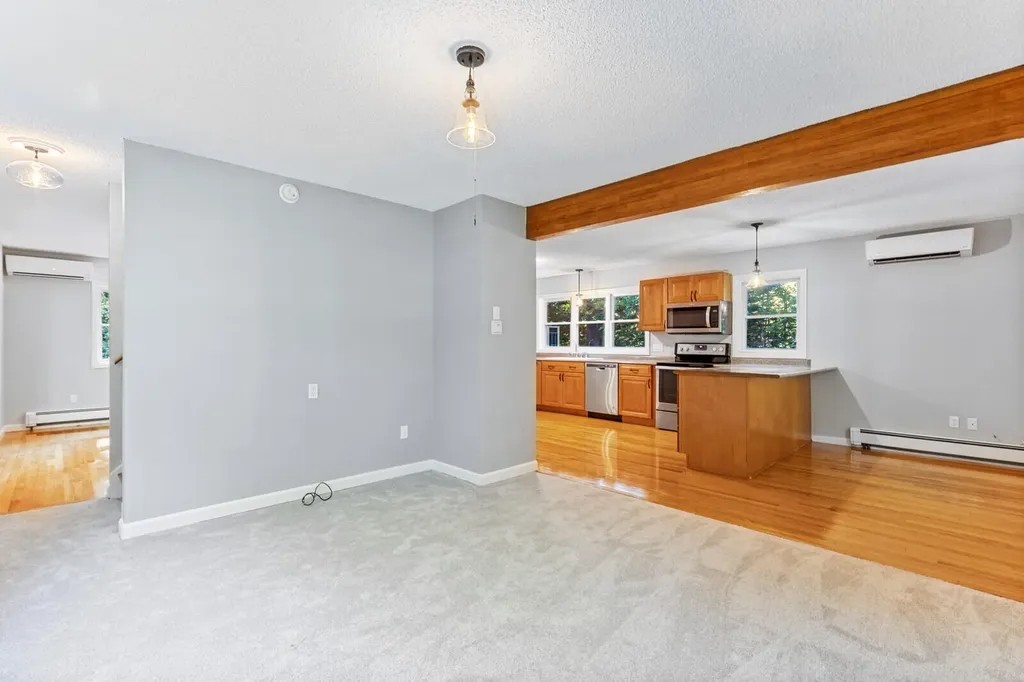 10 Seaport Drive Rockport ME 04856