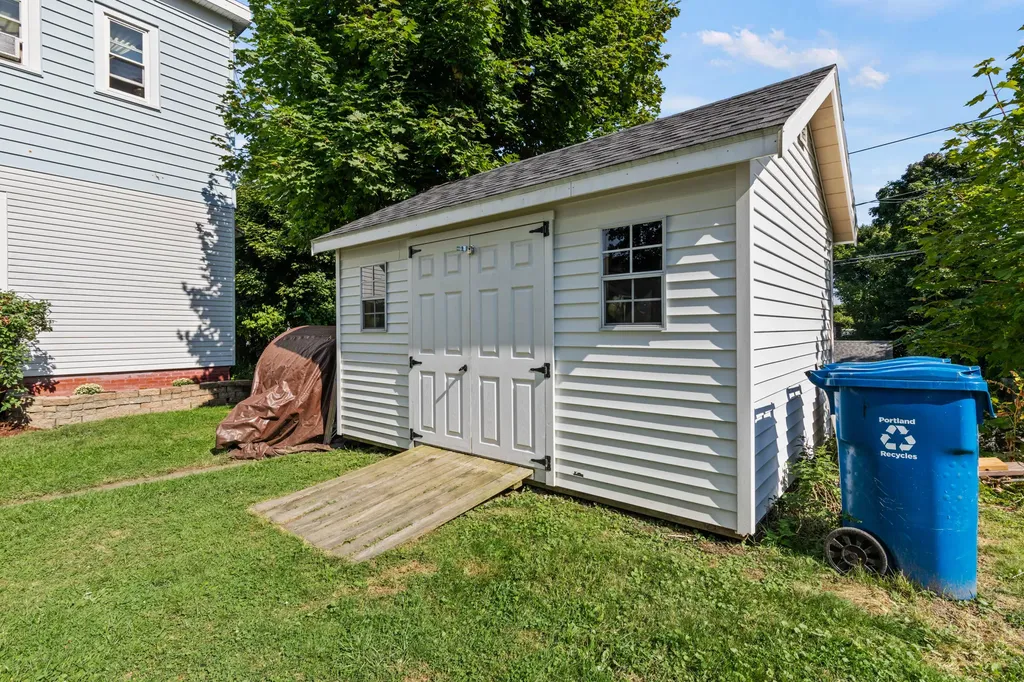 216 Deering Avenue Portland ME 04102