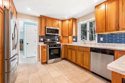 15 Sandpiper Lane Brunswick ME 04011
