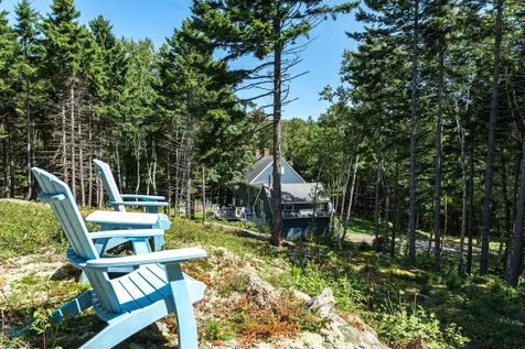 15 Sandpiper Lane Brunswick ME 04011