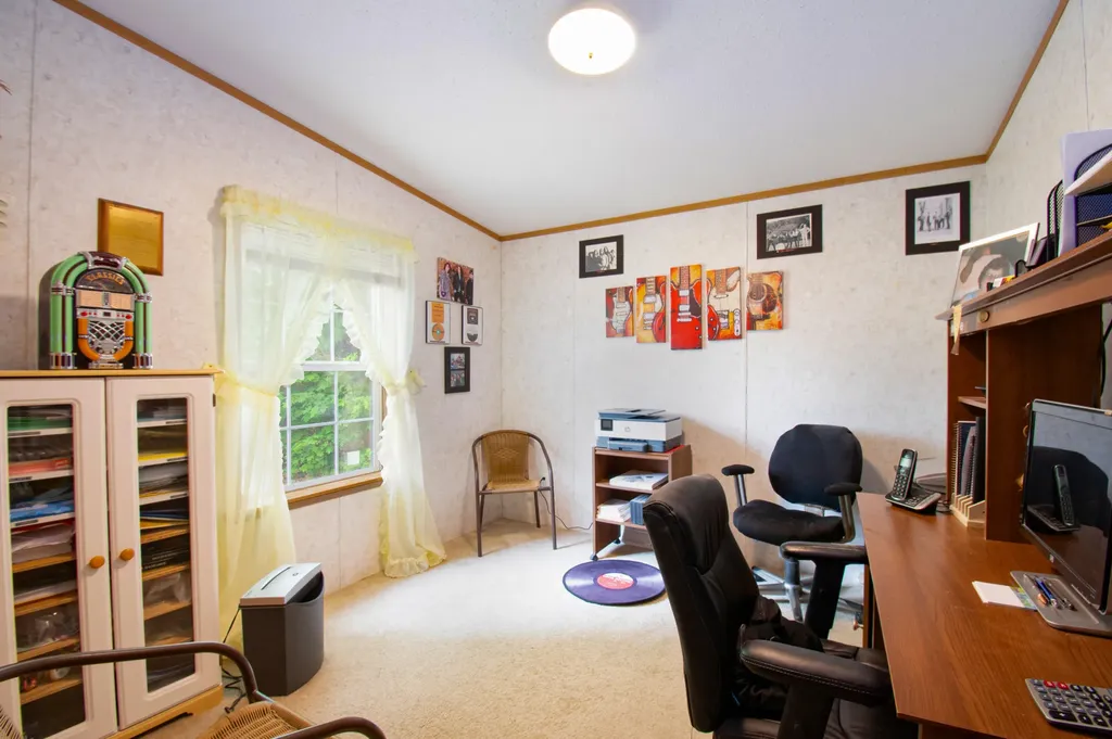 39 Town & Country Drive Lisbon ME 04250