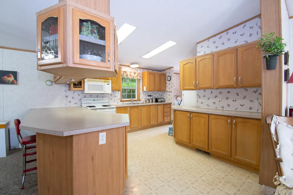 39 Town & Country Drive Lisbon ME 04250