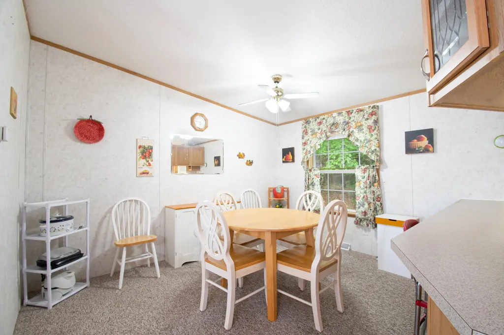 39 Town & Country Drive Lisbon ME 04250
