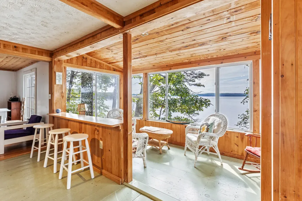 24 Yvonne Lane Smithfield ME 04978