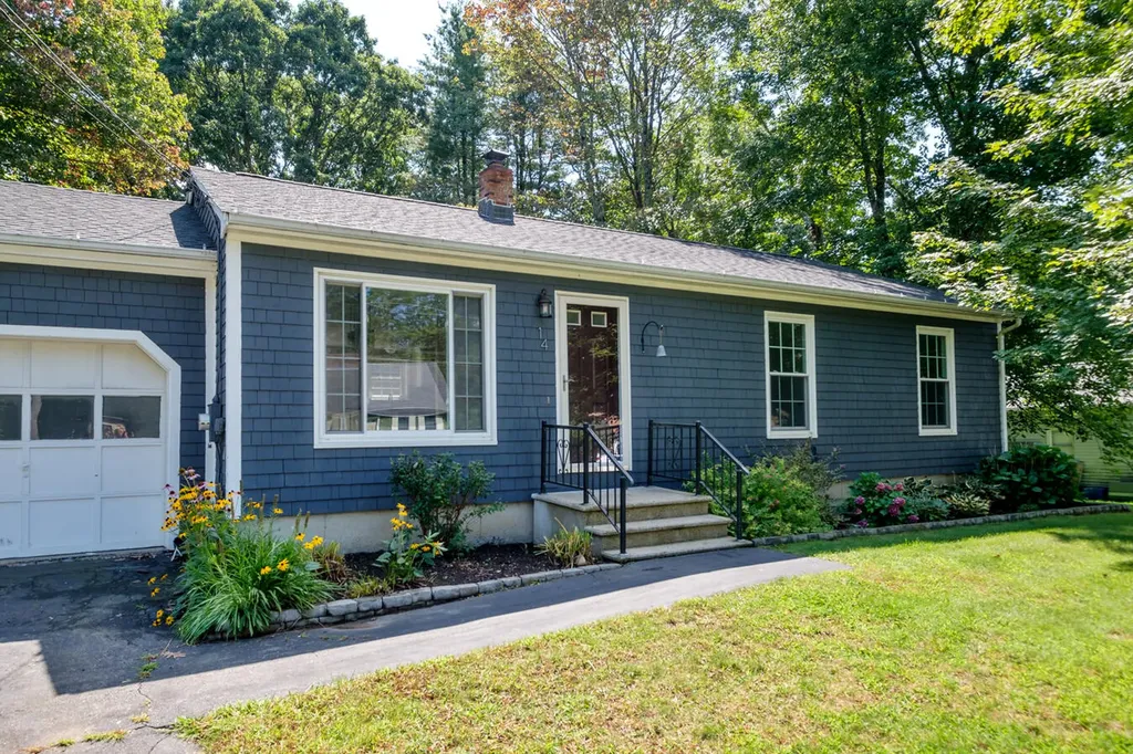 14 Springtree Lane South Berwick ME 03908