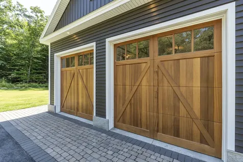 18 Nichols Drive Raymond ME 04071