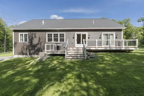 18 Nichols Drive Raymond ME 04071