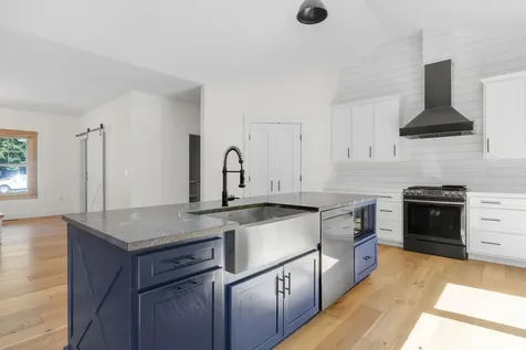 18 Nichols Drive Raymond ME 04071