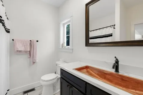 18 Nichols Drive Raymond ME 04071