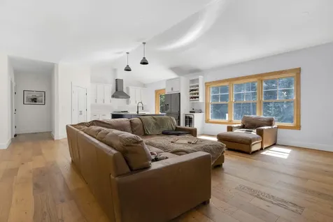 18 Nichols Drive Raymond ME 04071