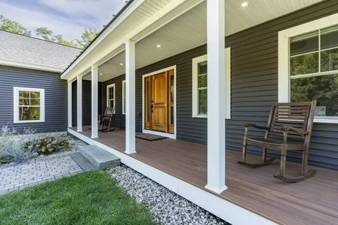18 Nichols Drive Raymond ME 04071