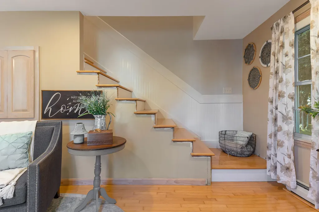 39 Weymouth Street Saco ME 04072
