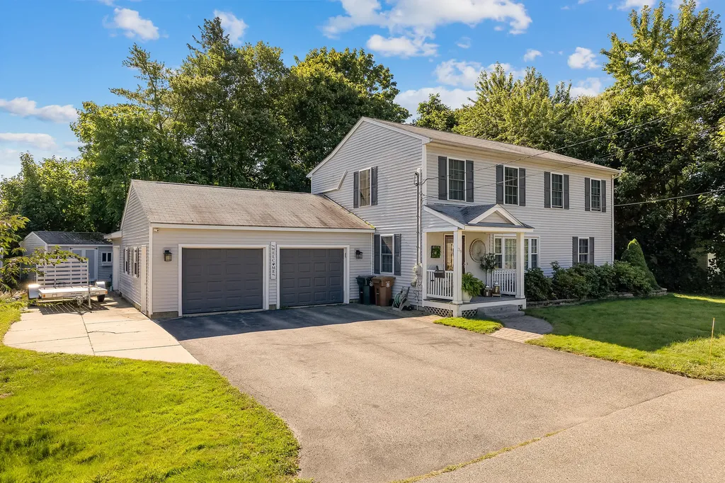 39 Weymouth Street Saco ME 04072