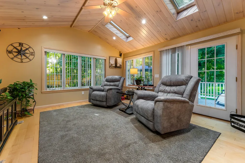 39 Weymouth Street Saco ME 04072