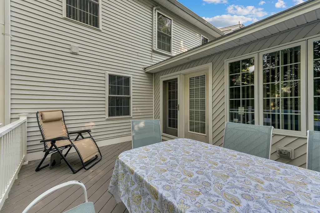 39 Weymouth Street Saco ME 04072