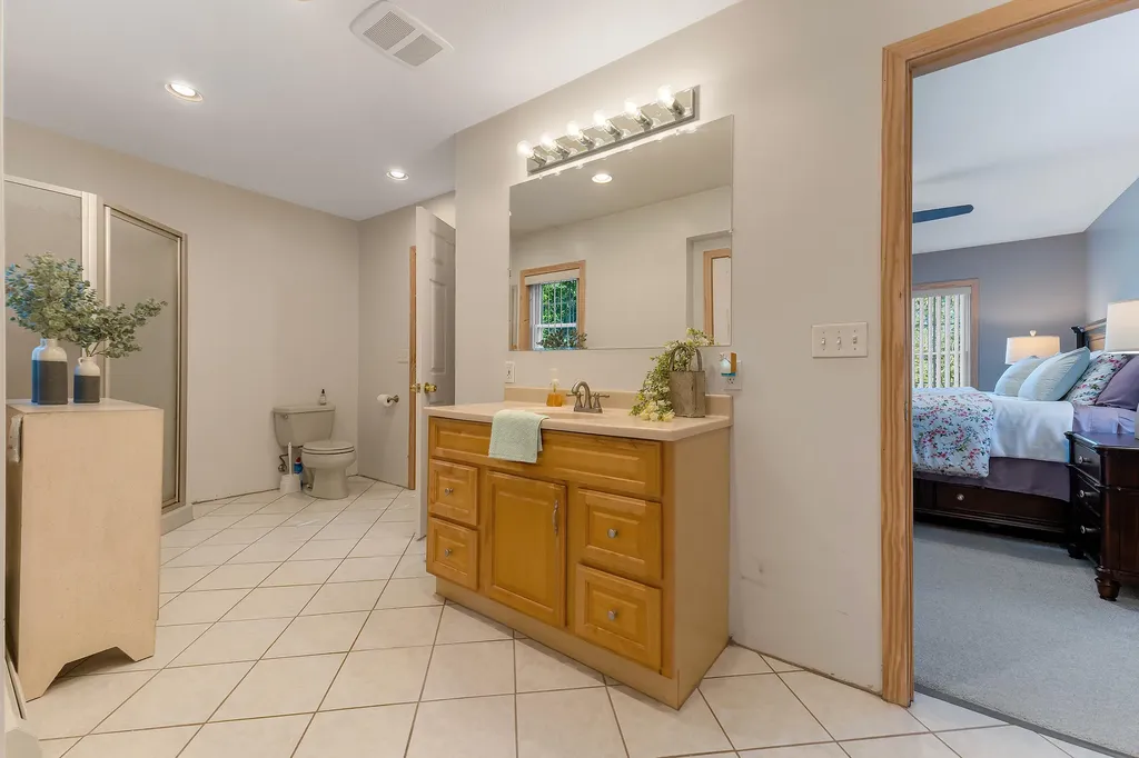 39 Weymouth Street Saco ME 04072