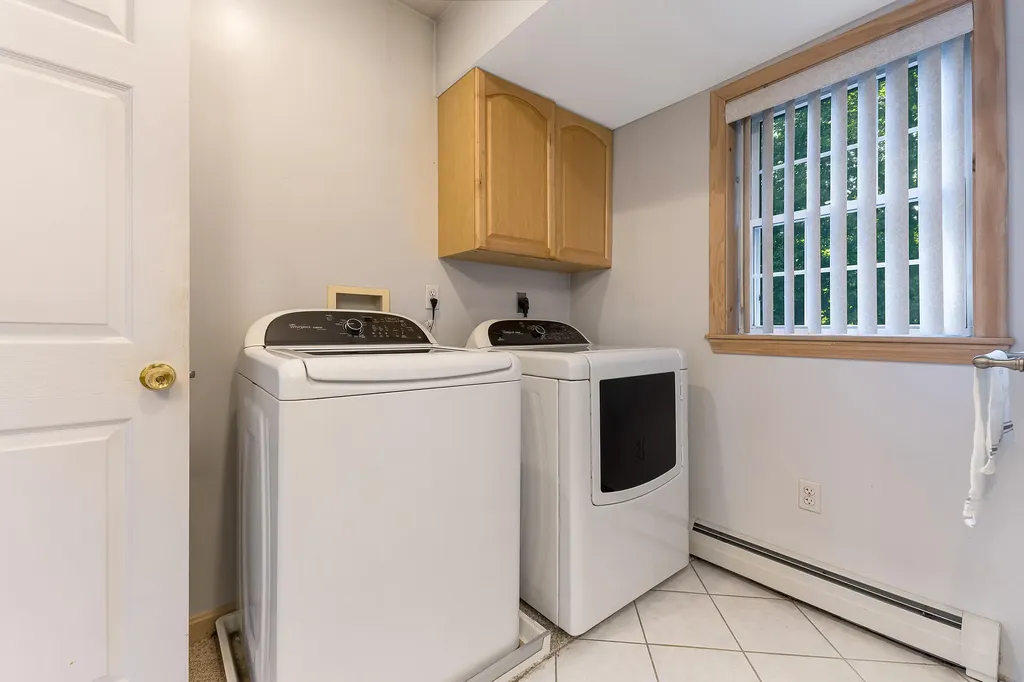 39 Weymouth Street Saco ME 04072
