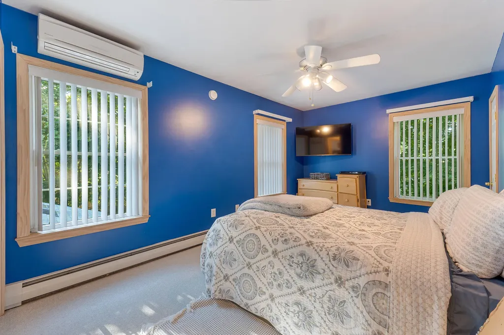 39 Weymouth Street Saco ME 04072
