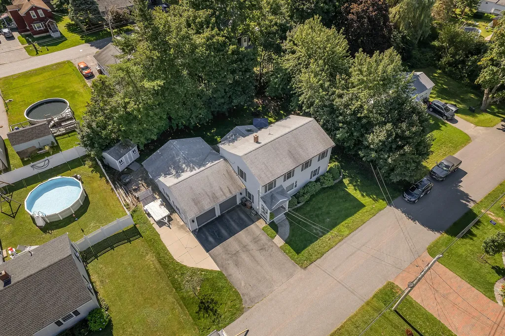 39 Weymouth Street Saco ME 04072