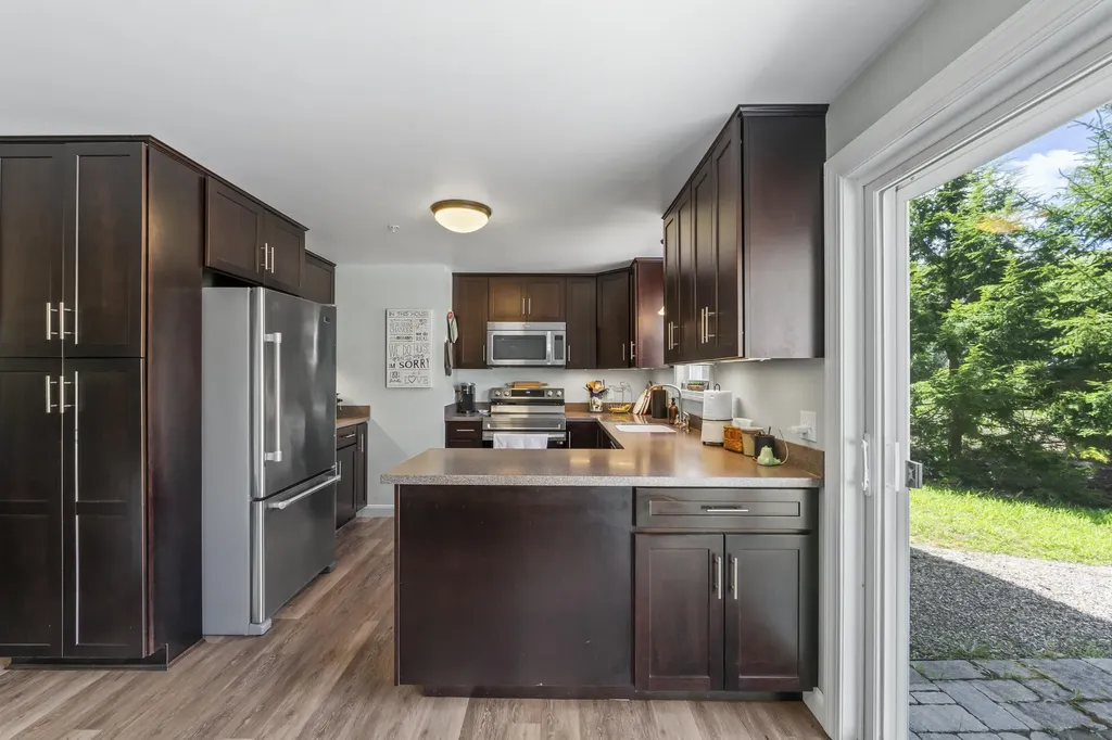42 Willow Grove Road Brunswick ME 04011