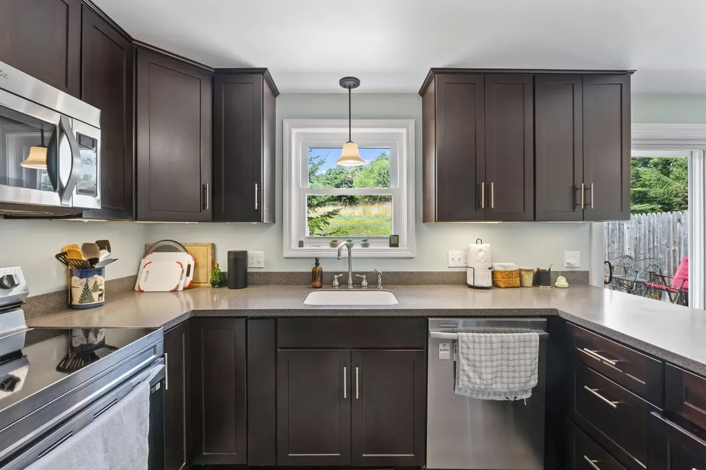 42 Willow Grove Road Brunswick ME 04011