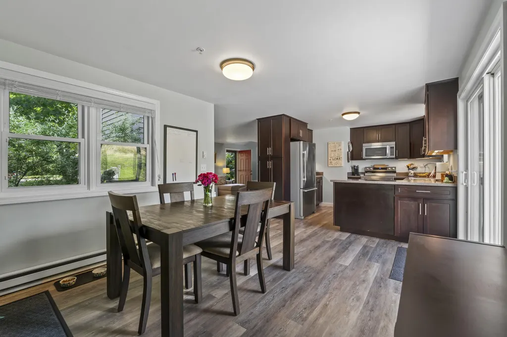 42 Willow Grove Road Brunswick ME 04011