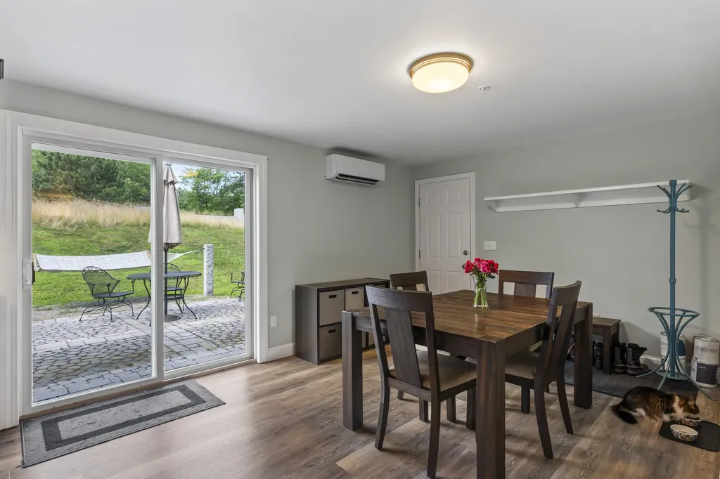 42 Willow Grove Road Brunswick ME 04011