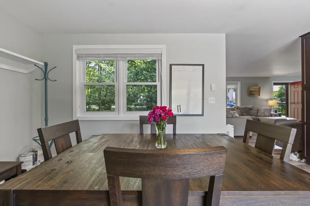 42 Willow Grove Road Brunswick ME 04011