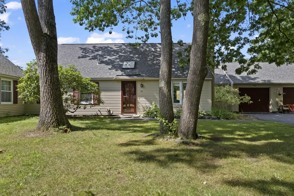 42 Willow Grove Road Brunswick ME 04011