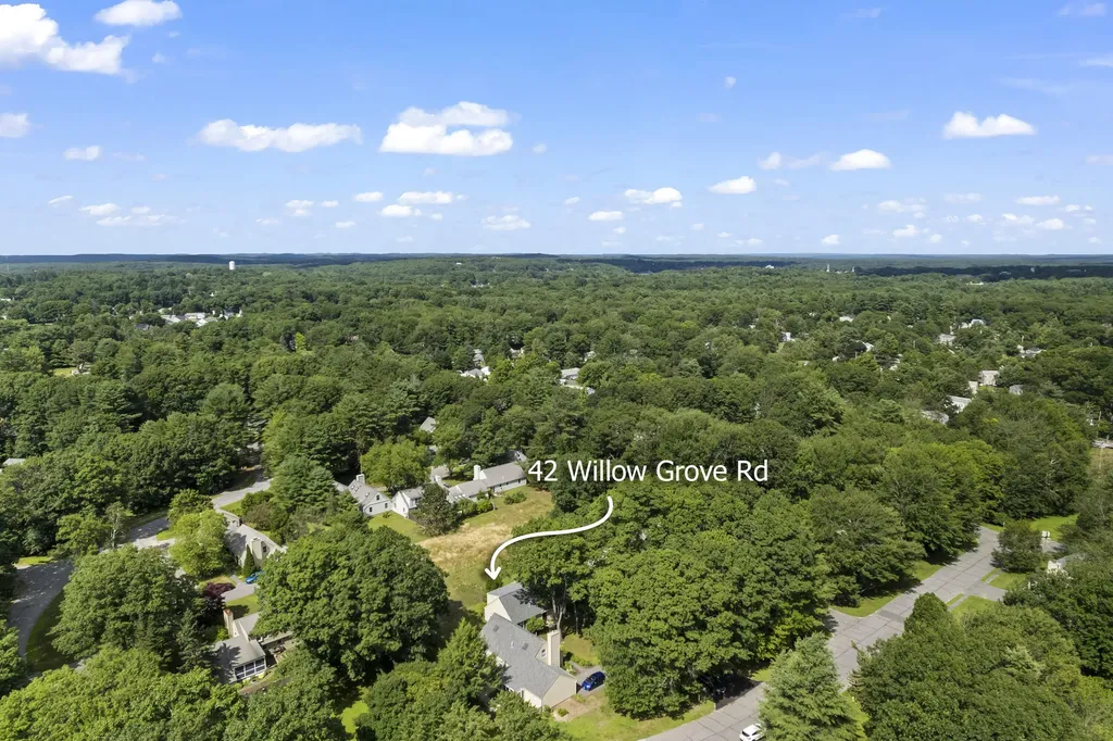 42 Willow Grove Road Brunswick ME 04011