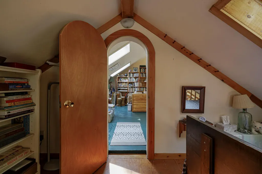 32 Fox Run Lamoine ME 04605