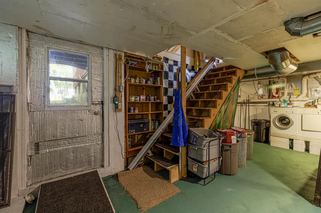 32 Fox Run Lamoine ME 04605