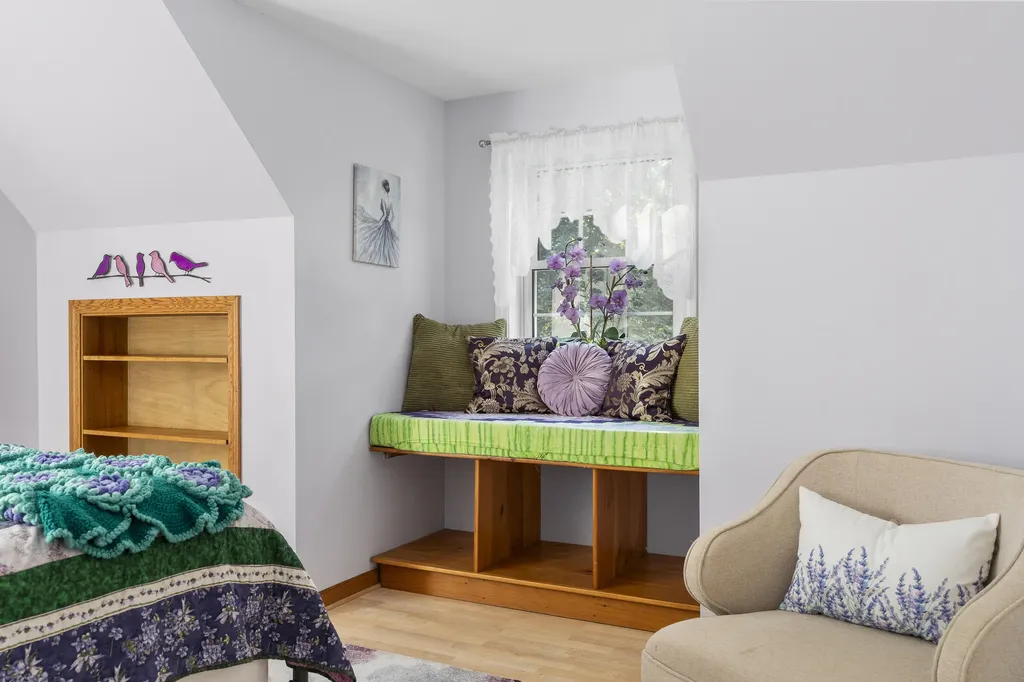 67 Headgate Road Damariscotta ME 04543