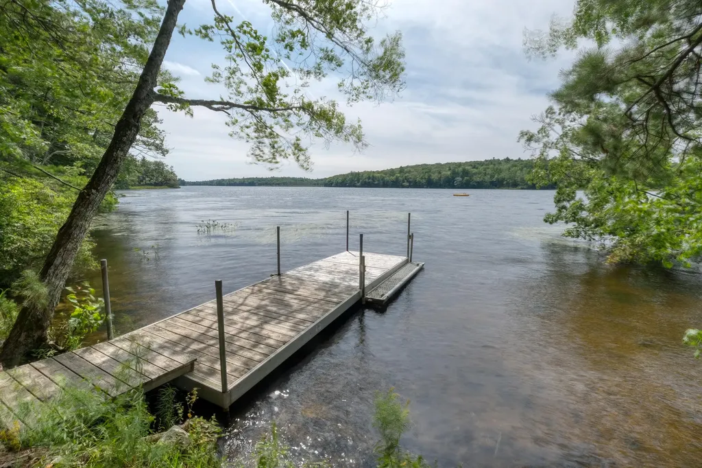 67 Headgate Road Damariscotta ME 04543
