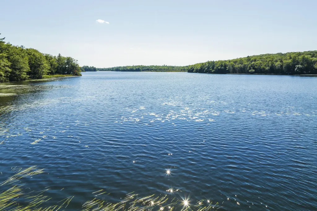 67 Headgate Road Damariscotta ME 04543