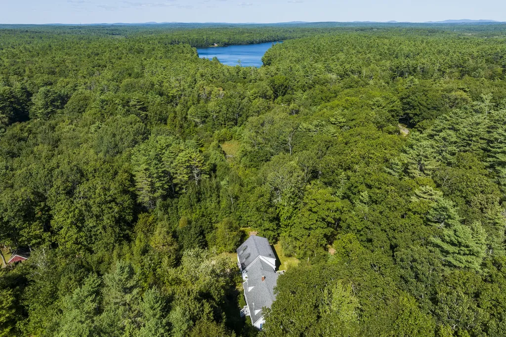 67 Headgate Road Damariscotta ME 04543