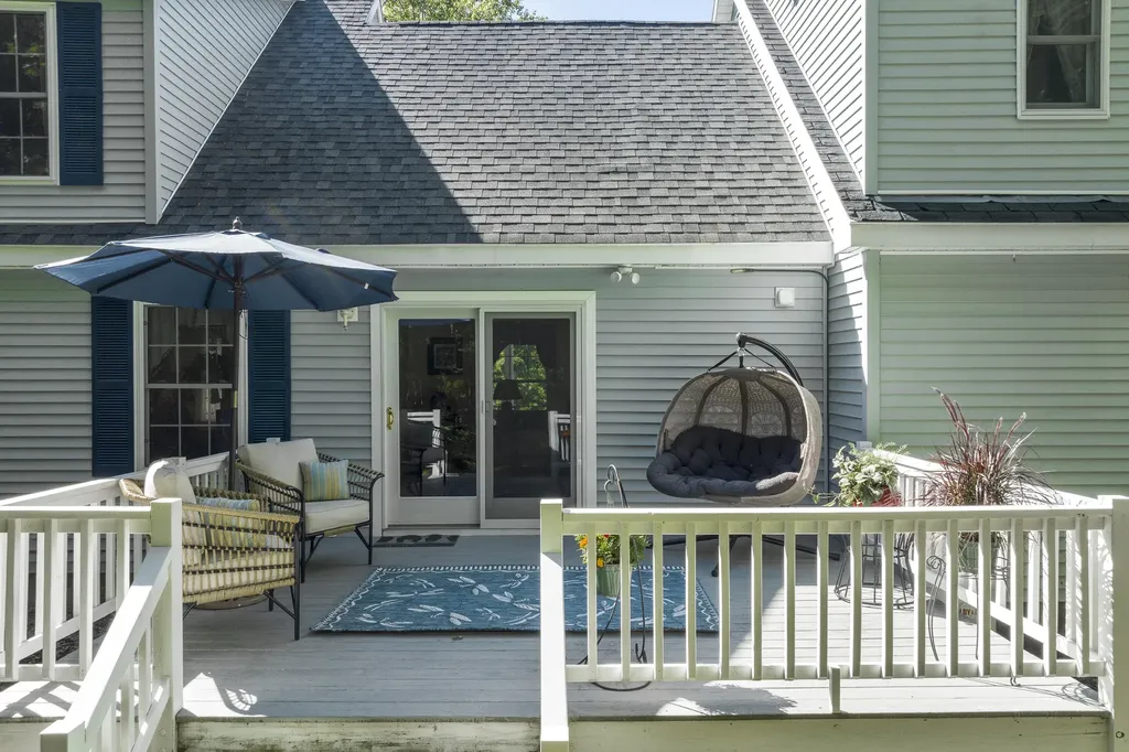 67 Headgate Road Damariscotta ME 04543