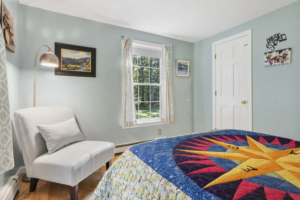 67 Headgate Road Damariscotta ME 04543