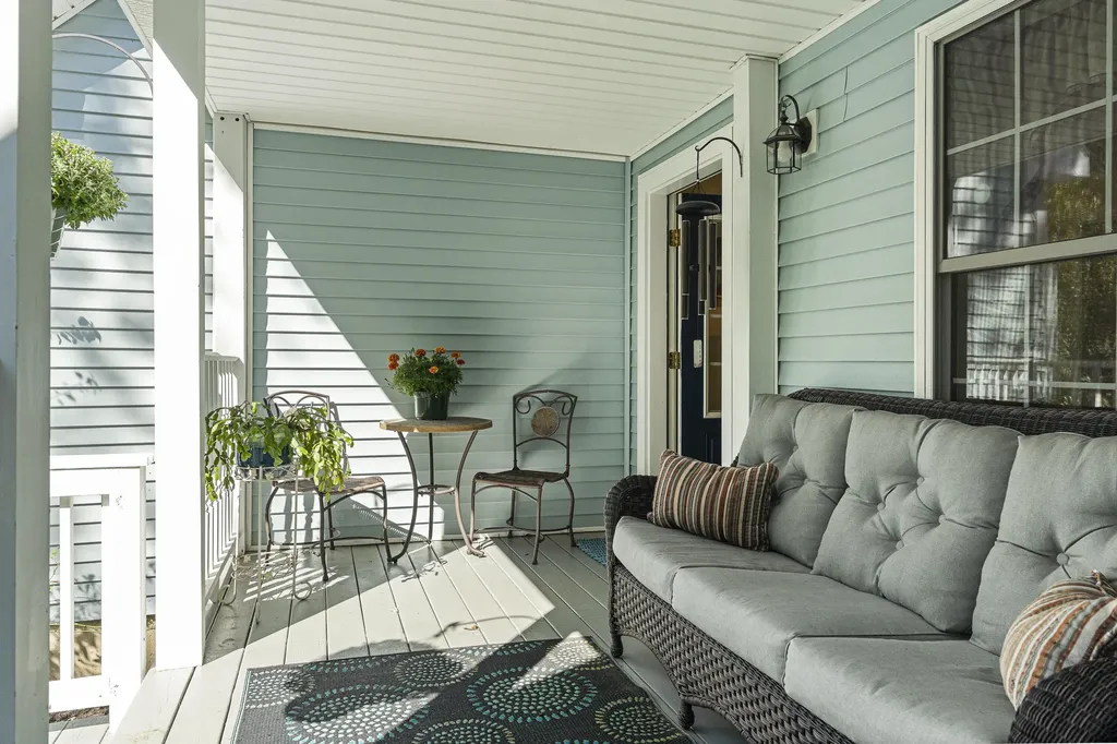 67 Headgate Road Damariscotta ME 04543
