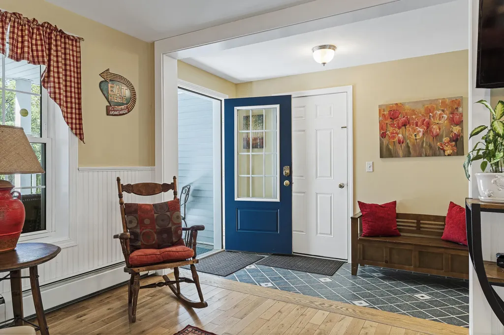 67 Headgate Road Damariscotta ME 04543