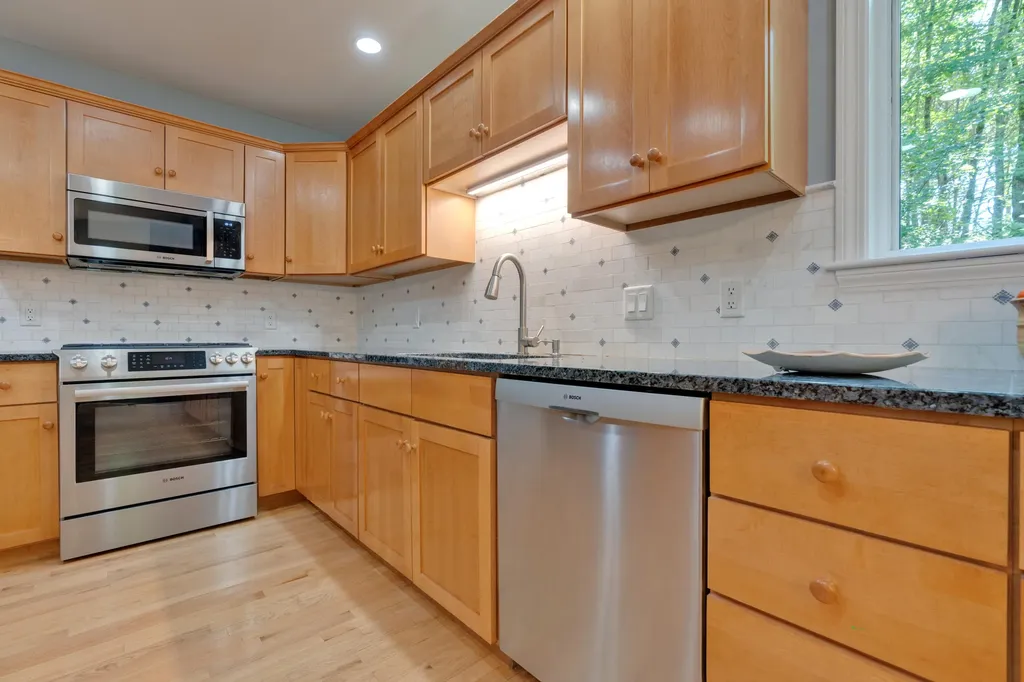 20 Cole Benson Road Kennebunkport ME 04046