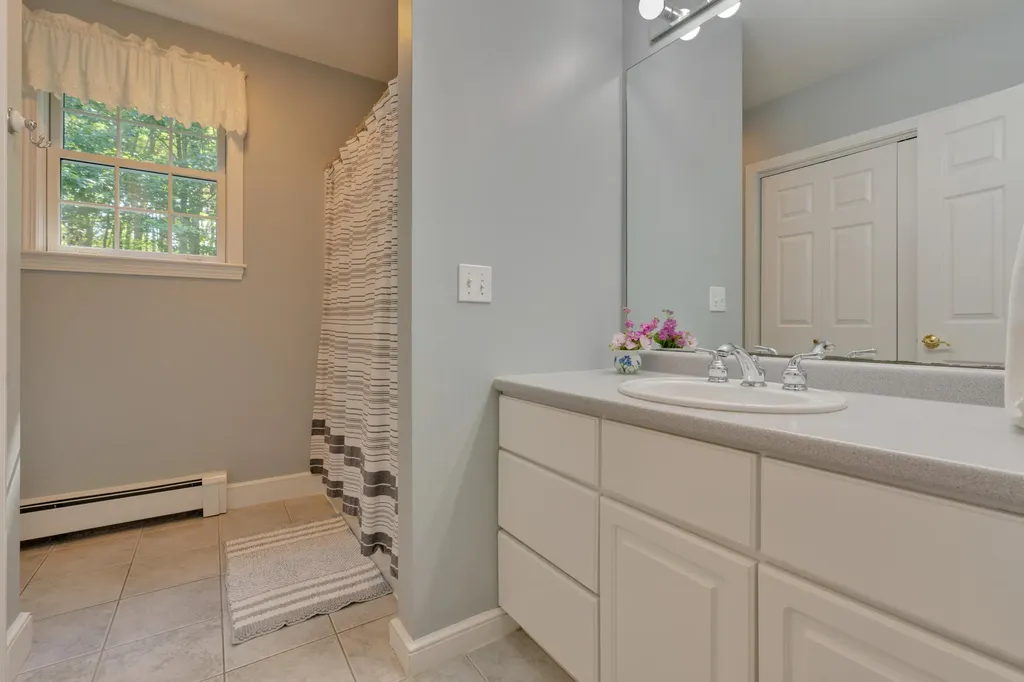 20 Cole Benson Road Kennebunkport ME 04046