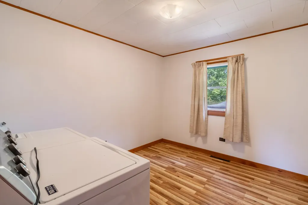 26 Main Street Franklin ME 04634