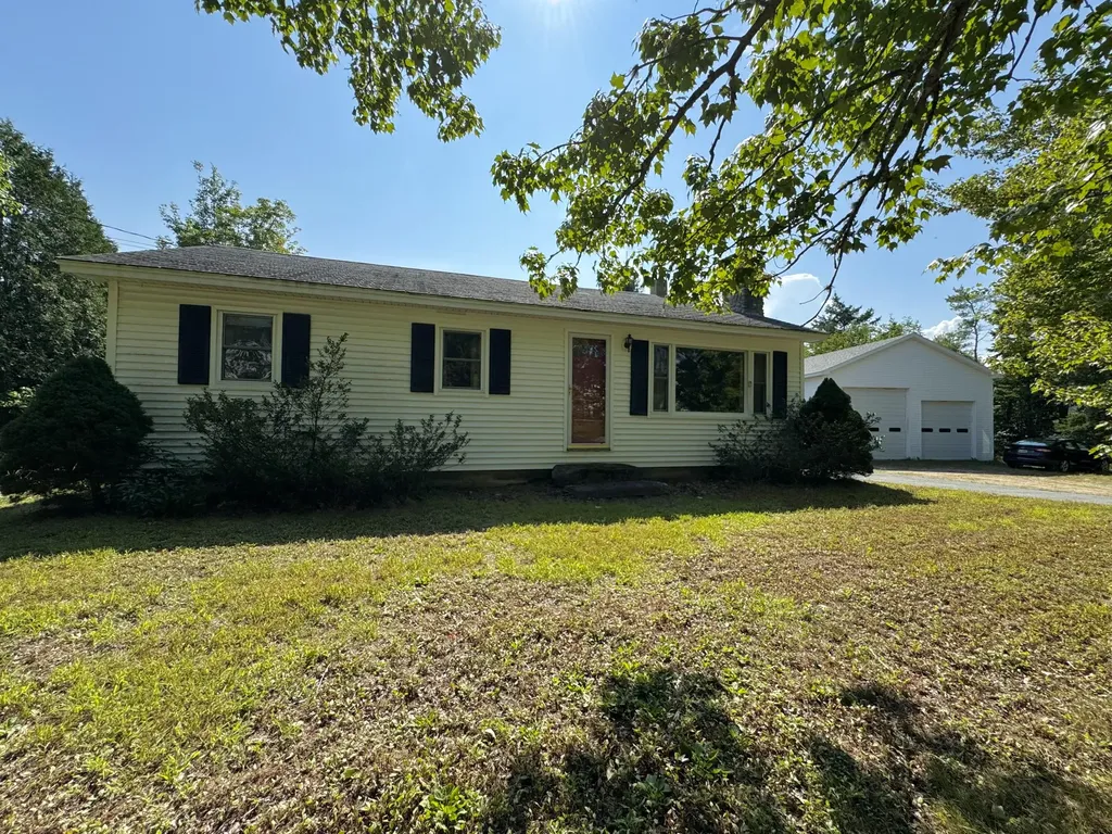 26 Main Street Franklin ME 04634