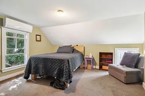 60 Bolton Street Portland ME 04102
