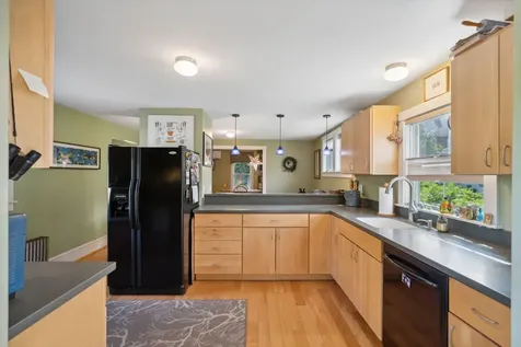 60 Bolton Street Portland ME 04102