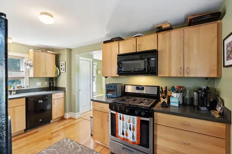 60 Bolton Street Portland ME 04102