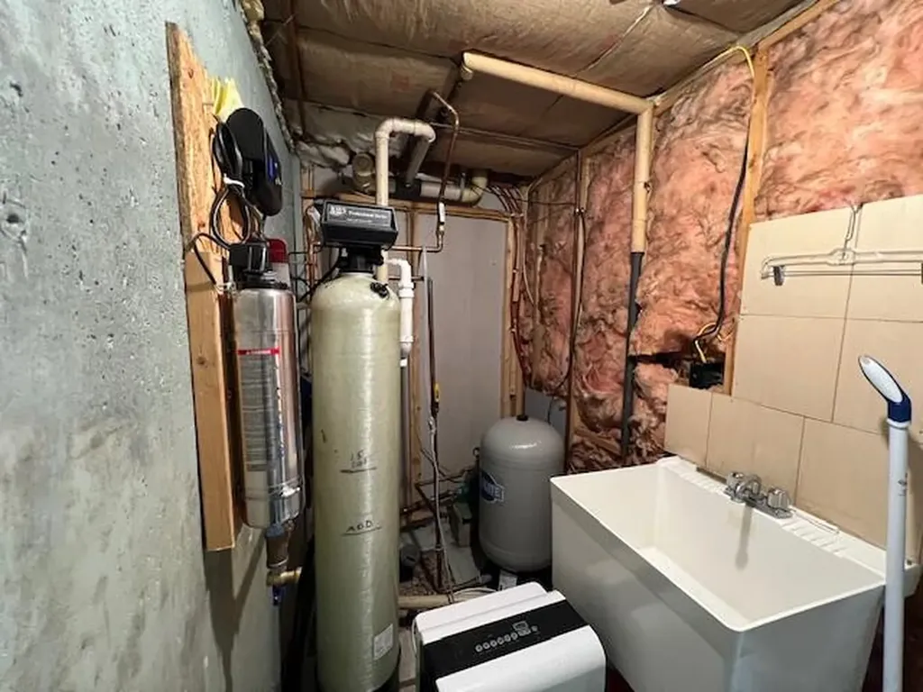 264 Cutler Road East Machias ME 04630