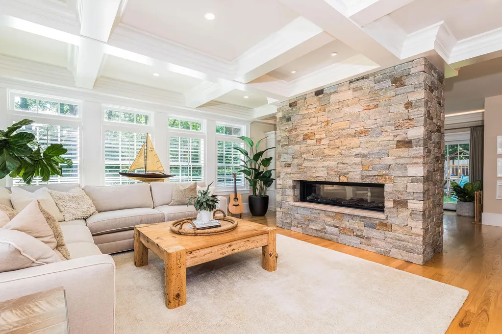 30 Gray Lodge Road Kittery ME 03904